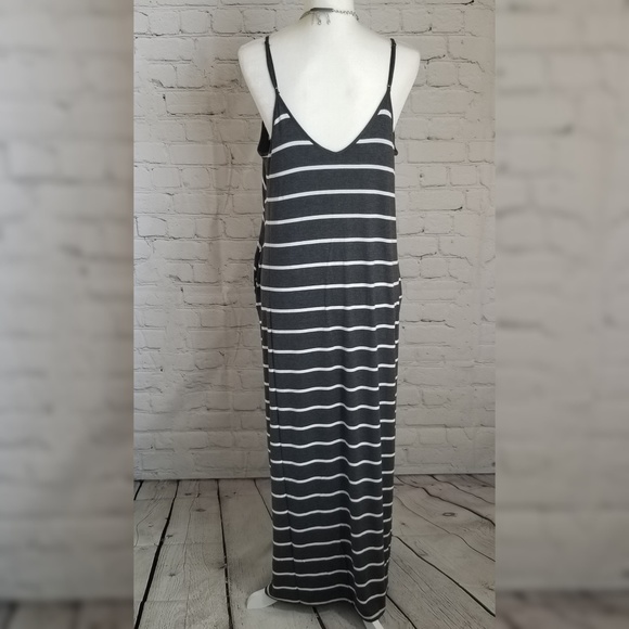 NWT Grey and white stripe maxi dress - Picture 2 of 5
